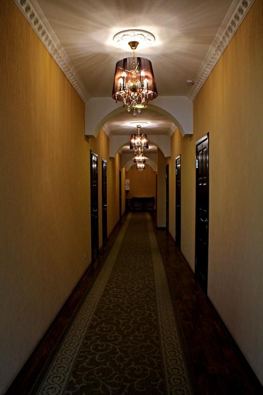 Hotel Meduza Kharkiv Bagian luar foto